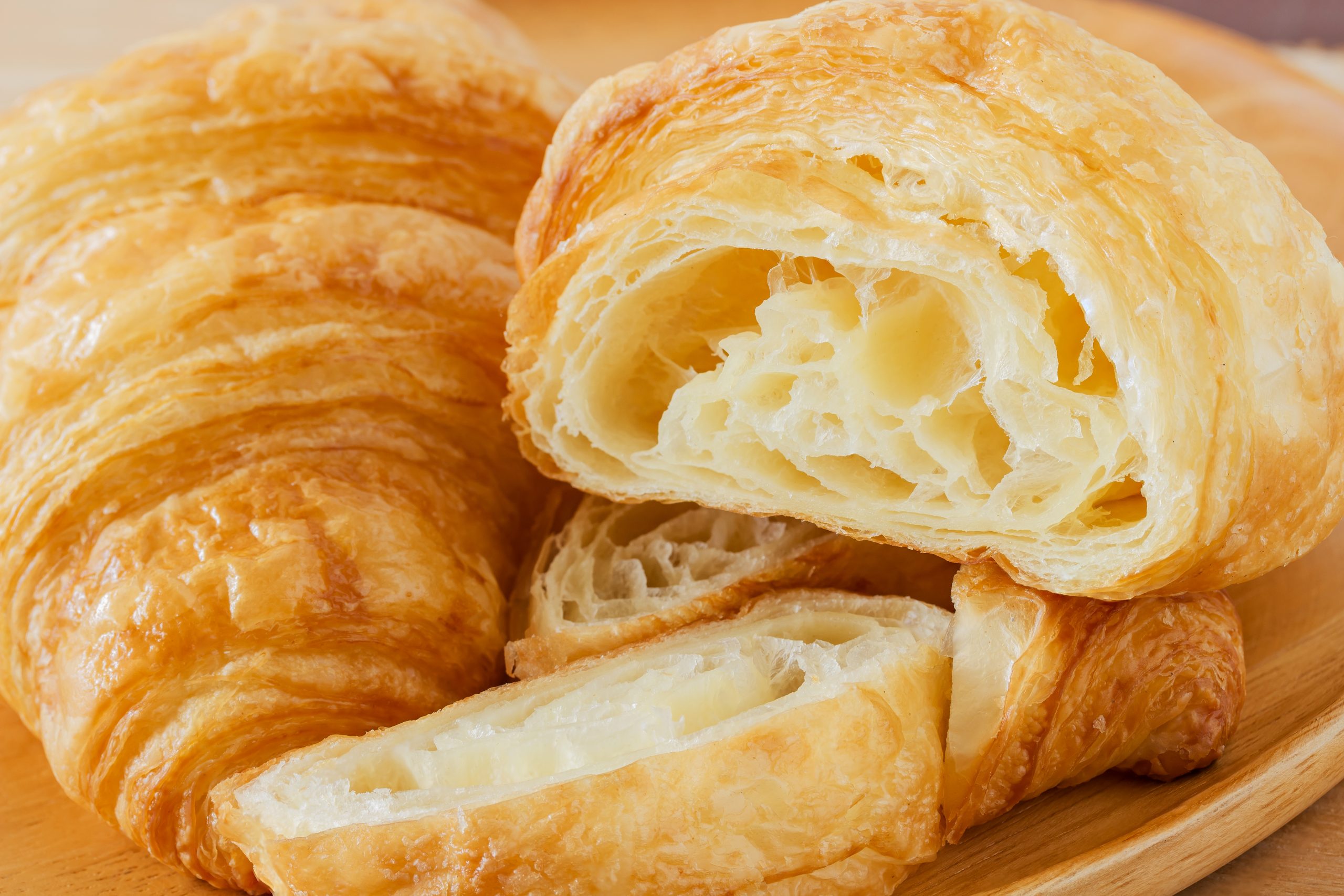 A croissant születése egy osztrák tüzértisztnek, August Zang -nak köszönhető, aki 1838 -ban pékséget alapított Franciaországban.