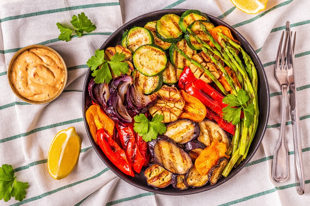 Felejtsük el a grillsajtot és a kerti salátát! – Vegán és vegetáriánus opciók a smokerben 