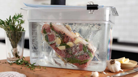 Nem új, de újra lehet szeretni: így segítik a munkát a modern sous-vide termékek